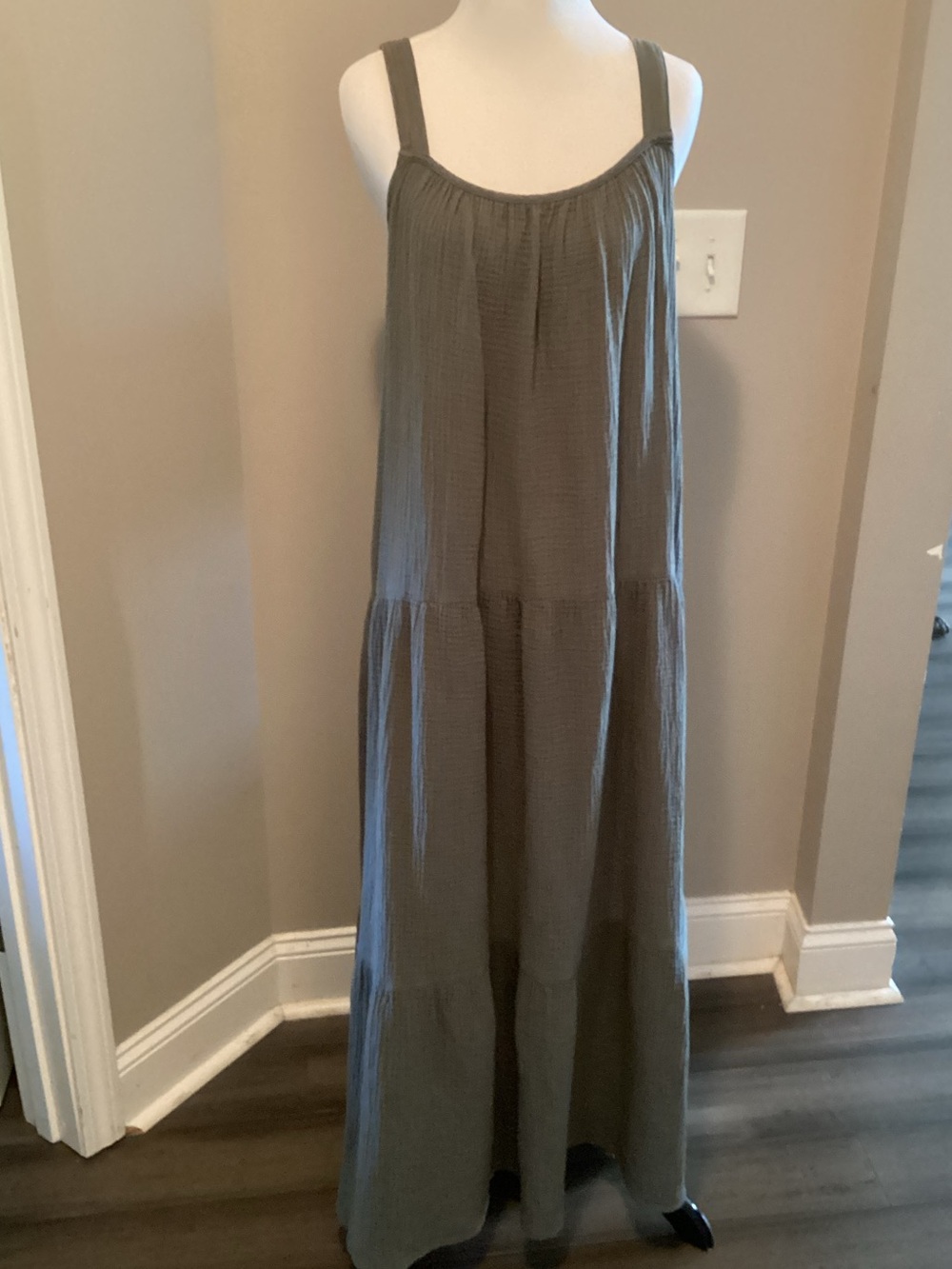 BB Dakota Steve Madden Medium Green Gauze Maxi Dress Adjustable Straps